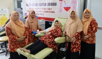 Foto: Dharma Wanita Persatuan (DWP) Kabupaten Penajam Paser Utara (PPU) menggelar kegiatan bakti sosial berupa donor darah (Dok. Humas PPU)