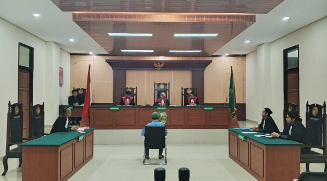 Foto: Masa sidang vonis, kasus pembelaan diri seorang petambak di Babulu Laut, Penajam Paser Utara (PPU) (Dok: Istimewa)
