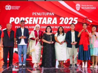 Foto: Pemenang Nusantara Idol berfoto bersama Kepala Otorita IKN, Basuki Hadimuljono, serta dewan juri yaitu Nowela (Indonesian Idol ke-8), Dewi Juliandra (Coach Vocal) dan Hendra Yanuar (Musisi) (Dok. Humas OIKN)