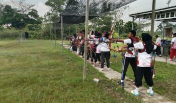 Foto: Kegiatan skoring atlet panahan dari Kabupaten Penajam Paser Utara  (Dok. Istimewa)