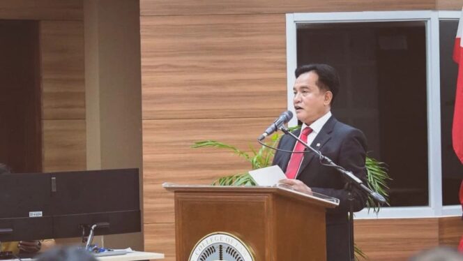 
					Foto: Menteri Koordinator Bidang Hukum, Hak Asasi Manusia, Imigrasi, dan Pemasyarakatan, Yusril Ihza Mahendra (Dok. Instagram/@yusrilihzamhd)