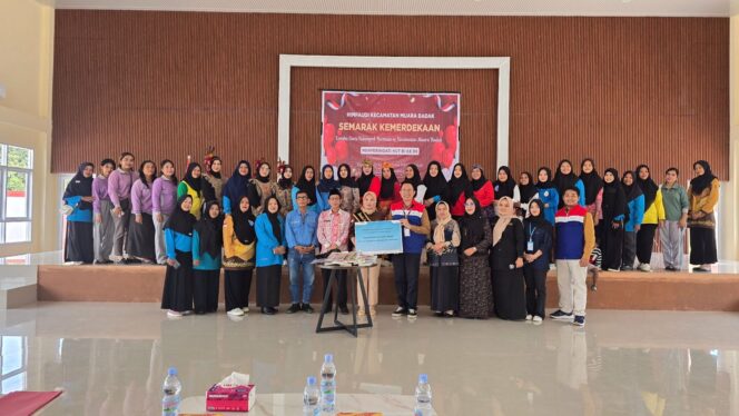 
					Foto: Lomba Guru Kelompok Bermain dan Penyerahan Dukungan Buku untuk Pendidikan Anak Usia Dini (PAUD) di Kecamatan Muara Badak, Kutai Kartanegara (Dok. PHSS)