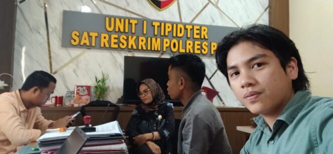 
					Foto: Kuasa hukum, Masdiandra dan Sitti Maysaroh pada saat berada di Polres PPU (Dok: istimewa)