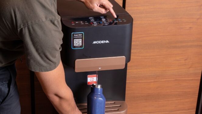 
					Foto : MODENA Seamless Smart Bottom Loading Water Dispenser hadir sebagai solusi hidrasi cerdas untuk rumah modern. (DOK. istimewa)