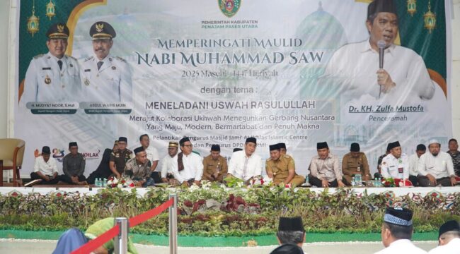 Foto : Suasana peringatan Maulid Nabi Muhammad SAW 1447 H yang digelar Pemkab Penajam Paser Utara di Aula Masjid Agung Al-Ikhlas. (Dok. Humas PPU)