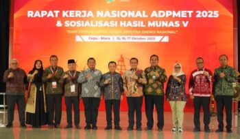 Foto: Bupati Penajam Paser Utara, Mudyat Noor, menghadiri Rapat Kerja Nasional (Rakernas) ADPMET di Graha Oktana, Politeknik Energi dan Mineral Akamigas, Cepu, Kabupaten Blora, Kamis (16/10/2025). (Dok. Humas PPU)