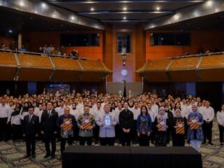 Foto: Menteri Pariwisata Widiyanti Putri Wardhana melantik 610 PPPK dan 12 Pejabat Fungsional di Balairung Soesilo Soedarman, Gedung Sapta Pesona, Jakarta, Kamis (2/10/2025). (Dok. Kemenpar RI)