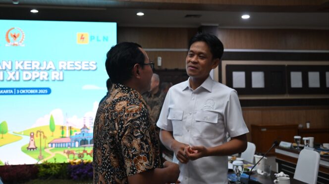 
					Foto: Anggota Komisi XI DPR RI Didik Haryadi saat Kunjungan Kerja Komisi XI DPRI ke PT PLN UP3 Surakarta di Kota Solo, Provinsi Jawa Tengah, Jumat (3/10/2025) (Dok. DPR RI)
