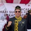 Foto: Wakil Ketua I DPRD PPU, Syahrudin M. Noor, saat melaksanakan upacara Hari Sumpah Pemuda di halaman Kantor Bupati PPU (Dok: CahayaBorneo/AJI)