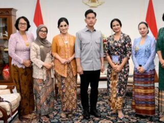Foto: Wakil Presiden Gibran Rakabuming Raka menerima audiensi Komunitas Kebaya Menari di Istana Wakil Presiden, Jakarta, Jumat (3/10/2025). (Dok. Setwapres)