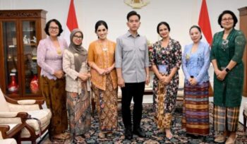 Foto: Wakil Presiden Gibran Rakabuming Raka menerima audiensi Komunitas Kebaya Menari di Istana Wakil Presiden, Jakarta, Jumat (3/10/2025). (Dok. Setwapres)