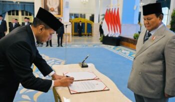 Foto: Presiden Republik Indonesia Prabowo Subianto secara resmi melantik dua wakil menteri Kabinet Merah Putih dan dua asisten khusus presiden di Istana Negara, Jakarta, pada Rabu, 8 Oktober 2025 (Dok. BPMI Setpres)