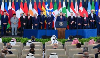Foto: Presiden Republik Indonesia, Prabowo Subianto menghadiri Konferensi Tingkat Tinggi (KTT) Perdamaian Sharm El-Sheikh yang digelar di International Congress Centre, Sharm El-Sheikh, Republik Arab Mesir, pada Senin, 13 Oktober 2025 (Dok. BPMI Setrpes)