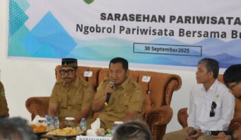 Foto: Suasana dialog terbuka antara Bupati PPU, Mudyat Noor, dengan para pelaku pariwisata dan Pokdarwis dalam rangka pengembangan destinasi wisata di Kabupaten Penajam Paser Utara. (Dok. Humas PPU)
