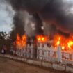 Foto: Kebakaran terjadi di Tower 14 Hunian Pekerja Konstruksi IKN, Rabu sore. (Dok. Istimewa)