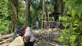 Foto: Pembongkaran tempat judi dan sabung ayam oleh Satpol PP (Dok: Istimewa)