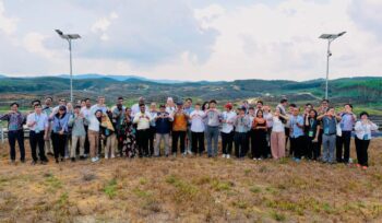 Foto: Otorita IKN menjadi tuan rumah kegiatan International Capacity Development Program (ICSP) for Coal Regions in Transition yang dihadiri oleh 43 delegasi internasional dari beragam negara yang diselenggarakan di Swissôtel Nusantara dan kunjungan lapangan ke Pembangkit Listrik Tenaga Surya (PLTS) pada Kamis (16/10/2025). (Dok. Humas OIKN)