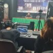 Foto: Suasana Diskusi Nasional bertema “Media Baru vs UU ITE” yang digelar oleh Serikat Media Siber Indonesia (SMSI) Pusat, berlangsung secara hybrid di Kantor SMSI, Jalan Veteran, Gambir, Jakarta Pusat, Selasa (28/10/2025). (Dok. Istimewa)