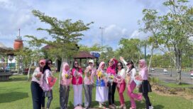 Foto: Kegiatan yoga dan Aeromix dance yang dilaksanakan di Alun-Alun, halaman Kantor Bupati PPU (Dok: CahayaBorneo/AJI).