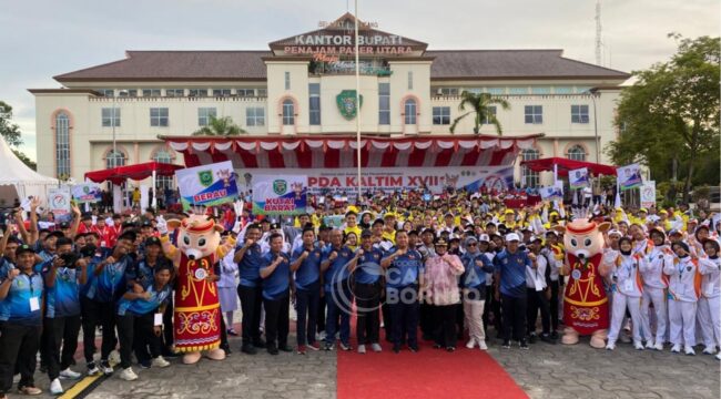 Foto: Pembukaan POPDA XVII Tahun 2025 yang digelar di halaman Kantor Bupati PPU. Dok: CahayaBorneo/AJI