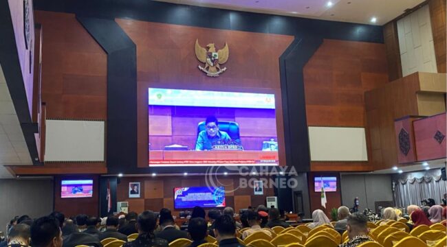 Foto: Ketua DPRD PPU saat Rapat Paripurna (Dok: CahayaBorneo/AJI)