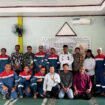 Foto: Perwakilan PT Pertamina Hulu Kalimantan Timur (PHKT), BDI Santan Terminal, bersama pemerintah Kecamatan Marangkayu, aparat keamanan, dan pengurus Masjid An-Nur berfoto bersama usai serah terima bantuan sumur bor di Desa Sebuntal, Kutai Kartanegara, Kalimantan Timur, Jumat (24/10/2025). (Dok. PHKT)