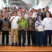 Foto: Rombongan Persemakmuran Perguruan Tinggi Keagamaan Islam Negeri (PTKIN) berfoto bersama usai kegiatan kunjungan dan benchmarking pengelolaan green building di Kantor Otorita Ibu Kota Nusantara (OIKN), Nusantara, Sabtu (9/11/2025). (Dok. Humas OIKN)