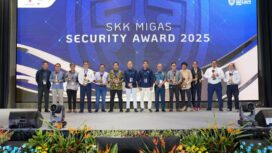 Foto: Para penerima penghargaan berfoto bersama dalam acara SKK Migas Security Award 2025 yang digelar di Bogor, 28–29 Oktober 2025. PT Pertamina Hulu Indonesia (PHI) melalui anak perusahaannya berhasil meraih empat penghargaan bergengsi atas kinerja dan inovasi dalam pengelolaan keamanan di sektor hulu migas. (Dok. PHI)