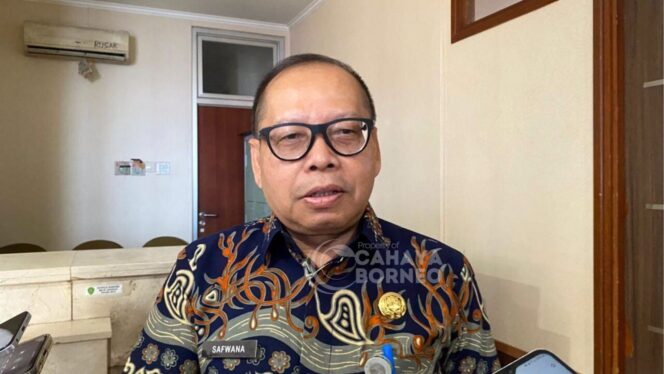 
					Foto: Kepala DLH PPU, Safwana (Dok: CahayaBorneo/AJI)