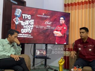 Foto: Podcast bersama KPU PPU dan Ketua SMSI PPU dalam acara “Dari Redaksi ke Demokrasi” (Dok: CahayaBorneo/AJI)