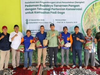 Foto: Sosialisasi Pengembangan Lahan Percontohan (Demplot) Budidaya Padi Gogo kepada para petani di Kecamatan Muara Jawa, Kabupaten Kutai Kartanegara yang dilaksanakan pada Kamis (27/11/2025). (Dok. Humas OIKN)