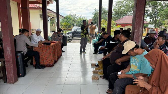 
					Foto: Suasana di kantor Desa Giripurwa (Dok. Istimewa)