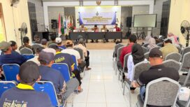 Foto: Petugas Polsek Babulu menghadiri kegiatan Sosialisasi Pemilihan Kepala Desa Antar Waktu (PAW) Desa Sebakung Jaya di Gedung Serba Guna, sebagai upaya menjaga kamtibmas dan mengajak warga bijak bermedia sosial menjelang pemilihan. (Dok. Polres PPU)