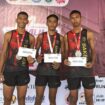 Foto: Tiga personel Brigif TP 85/BTC menampilkan medali dan piagam penghargaan usai meraih Juara I, II, dan III pada ajang Mulia Run 2025 di Balikpapan. (Dok. Kodam VI/MLW)