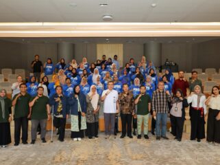 Foto: Otorita IKN resmi menutup Pelatihan Coding Mama dan Difabel Batch 5 sekaligus meresmikan kelompok alumni program pada Kamis (11/12/2025) di Kantor Otorita IKN. (Dok. Humas OIKN)